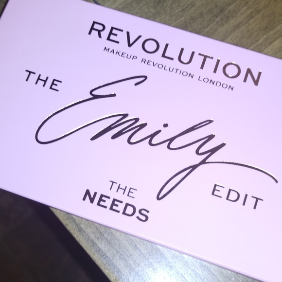 3/$20 NWT Makeup Revolution London The Emily Edit The Needs face & eyes … - Picture 5 of 6